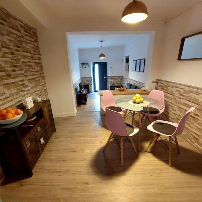 Cozy Townhouse Villa อัลโกโดนาเลส ภายนอก รูปภาพ